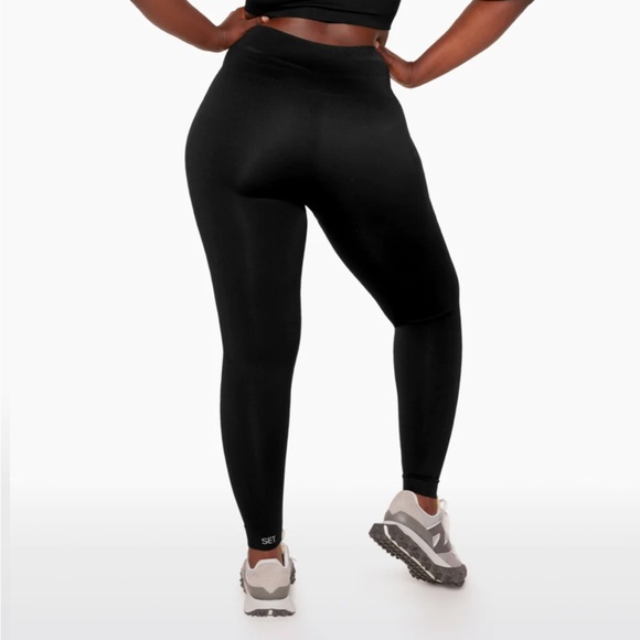 SCULPTFLEX® LEGGINGS - ONYX × 1
Onyx / M - Picture 2 of 5
